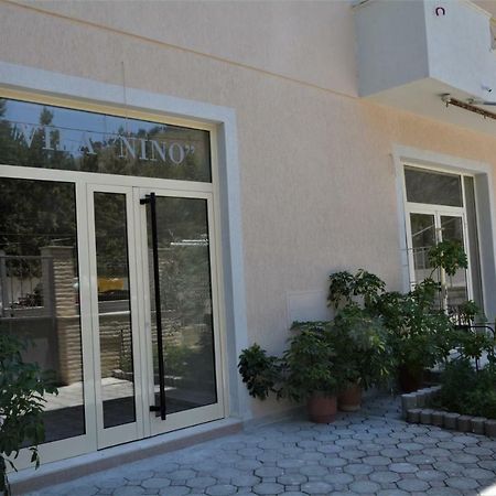 Hotel Vila Nino Berati Exterior foto
